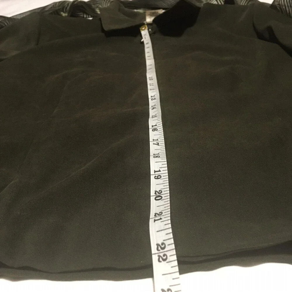 ✨️3 For $20✨️  Womens 18W hunter green faux suede zip jacket with silky scarf - Picture 7 of 7